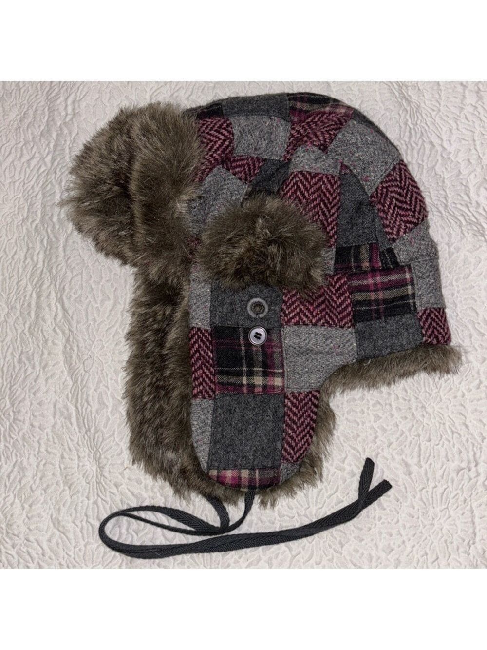 American Eagles Outfitters Printed Trapper Hat